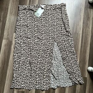 NWT H&M knee length skirt - size 18
